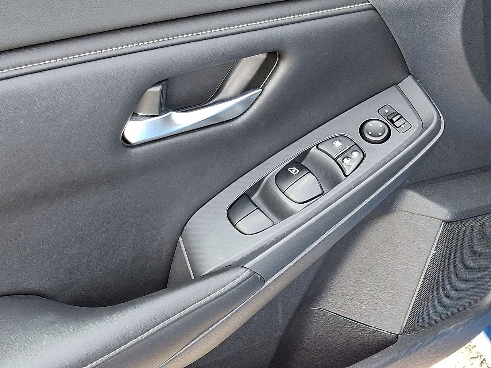 2020 Nissan Sentra SV Xtronic CVT