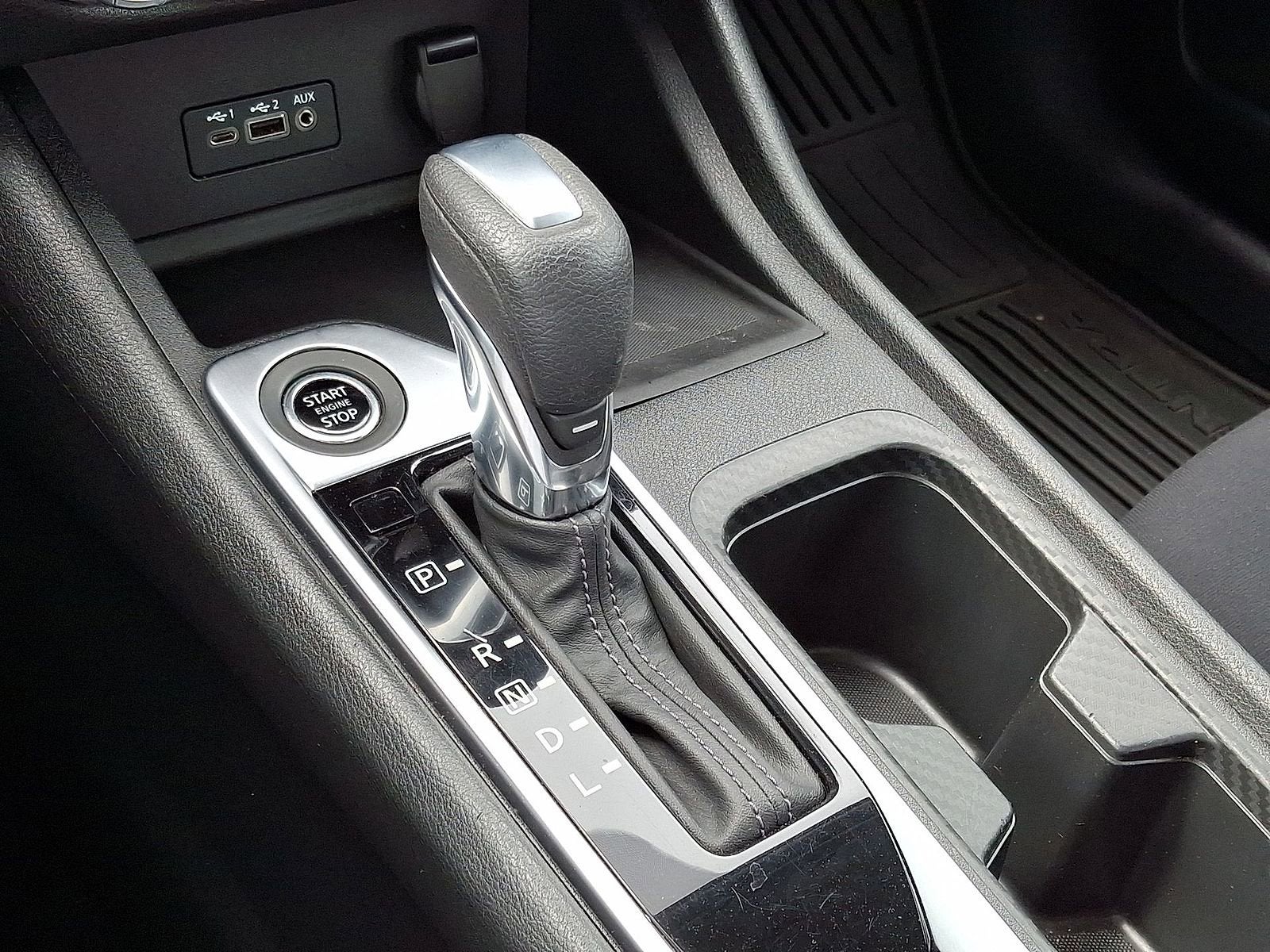 2022 Nissan Sentra SV Xtronic CVT