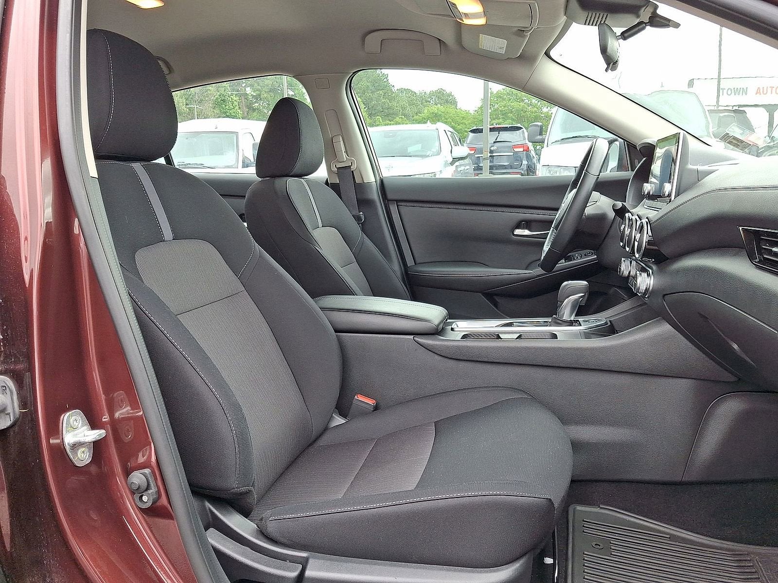 2022 Nissan Sentra SV Xtronic CVT