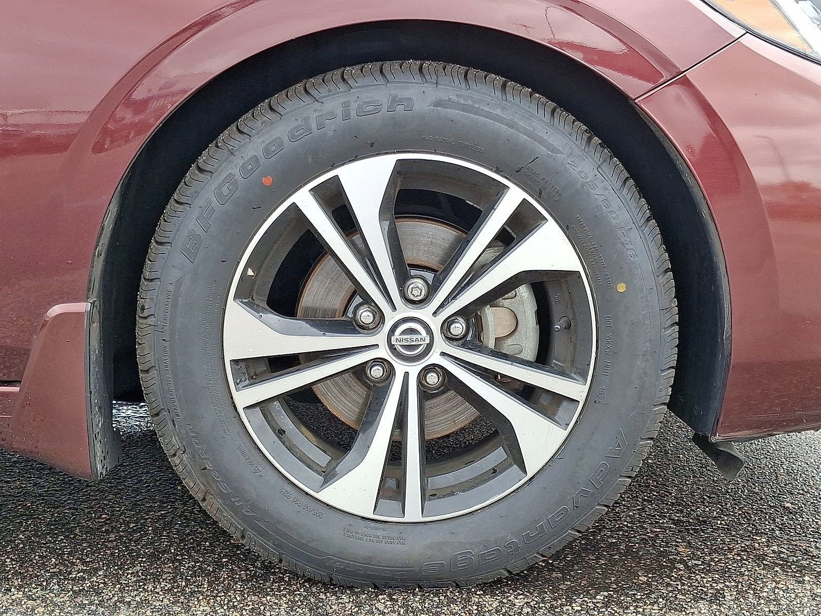 2022 Nissan Sentra SV Xtronic CVT