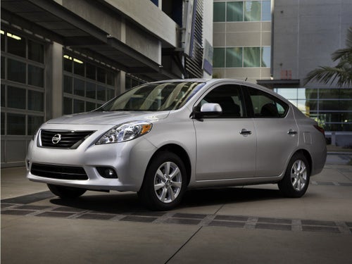 2013 Nissan Versa 1.6 SV