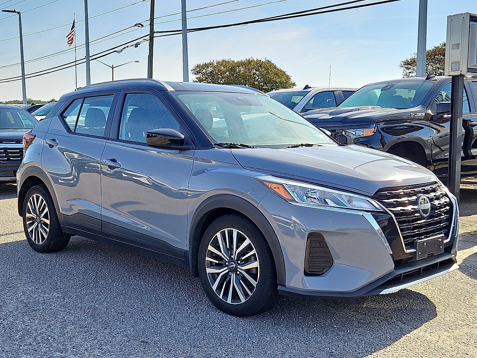 2023 Nissan Kicks SV
