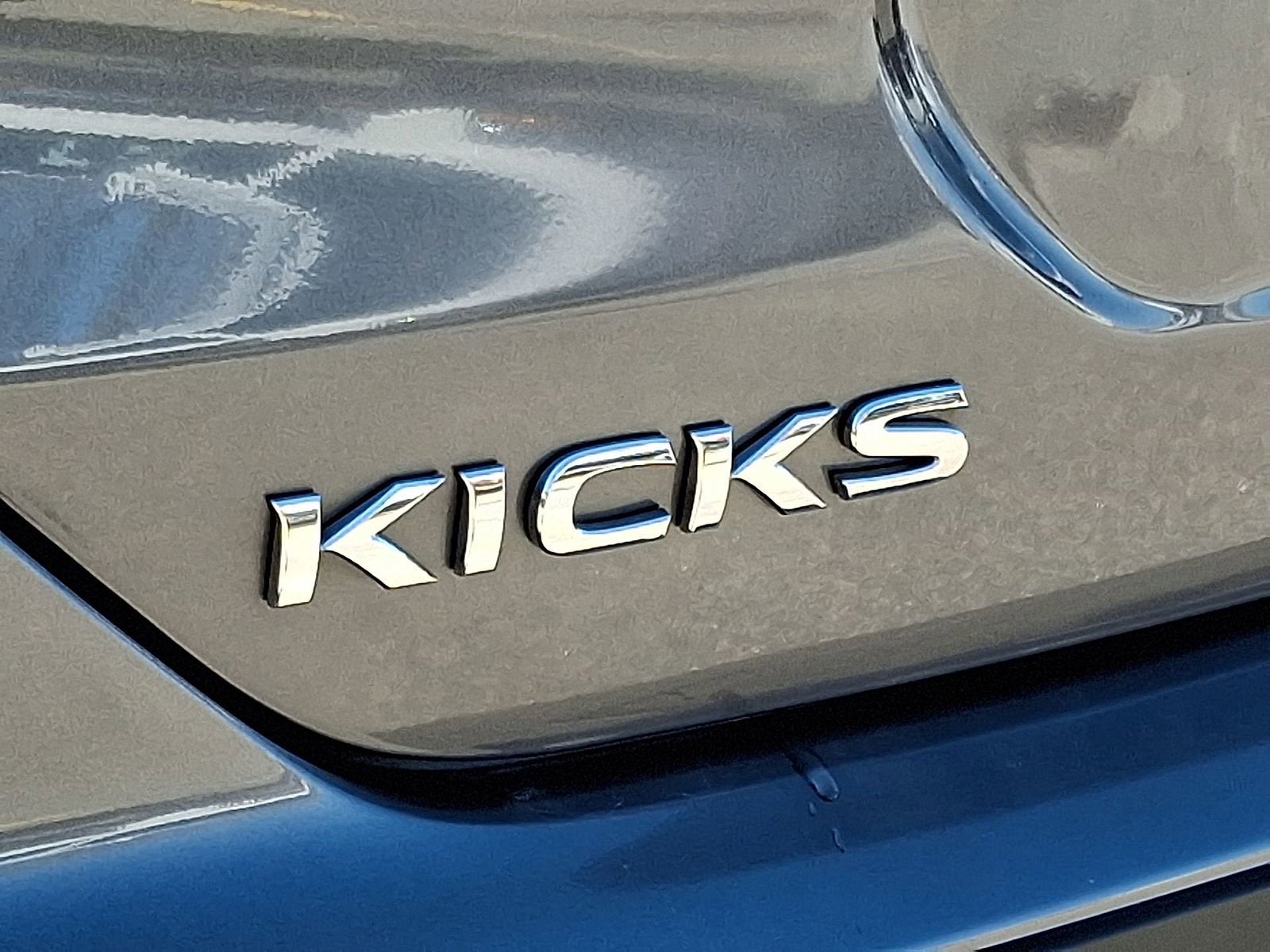 2023 Nissan Kicks SV Xtronic CVT