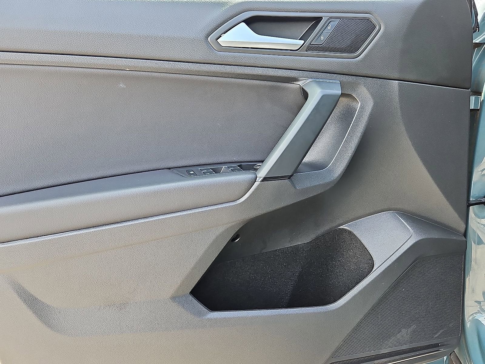 2019 Volkswagen Tiguan 2.0T SE