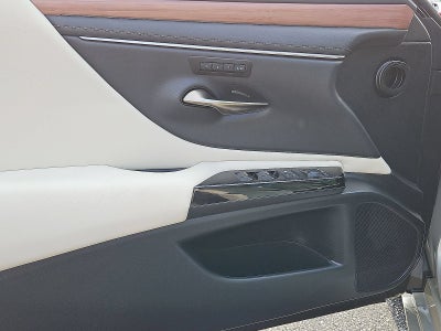 2025 Lexus ES 300h ES 300h