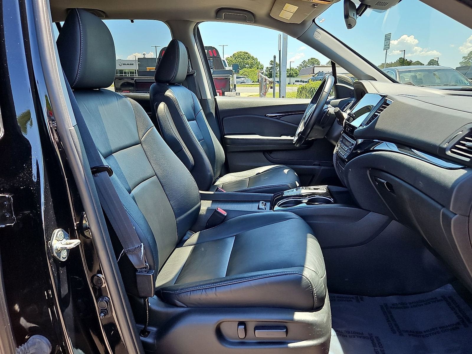 2021 Honda Pilot AWD Touring 8 Passenger
