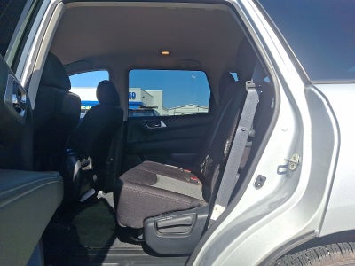 2020 Nissan Pathfinder S