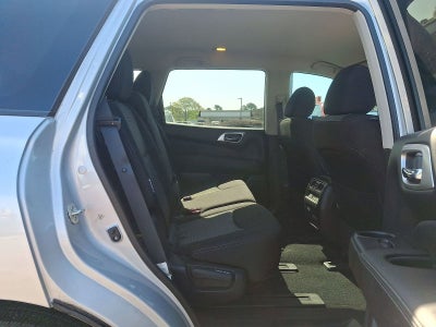 2020 Nissan Pathfinder S