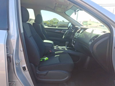 2020 Nissan Pathfinder S