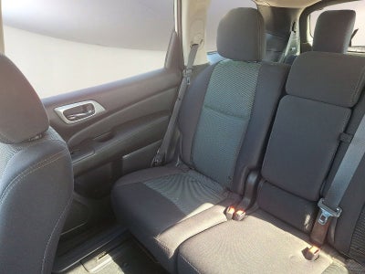 2020 Nissan Pathfinder S