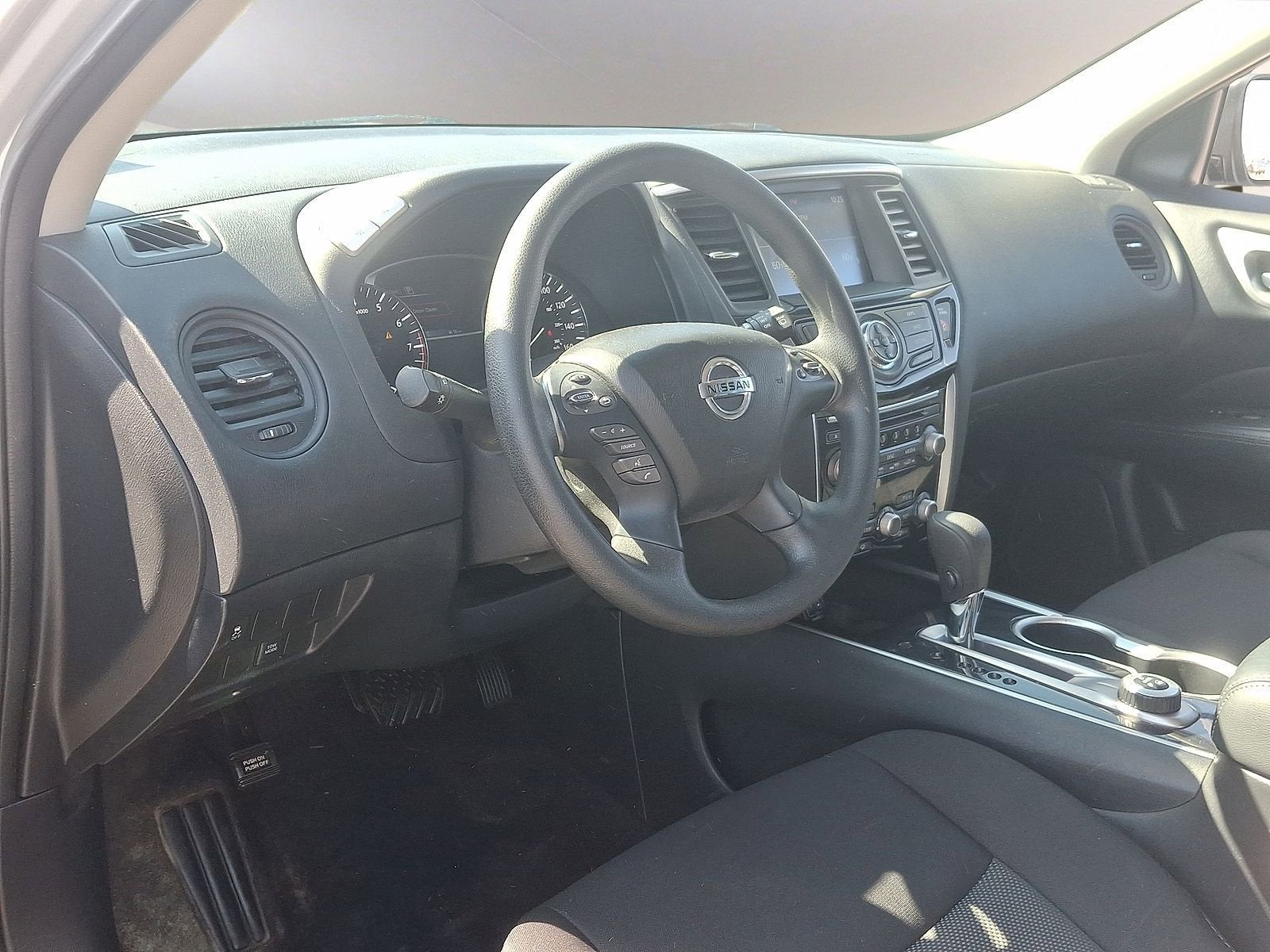 2020 Nissan Pathfinder S