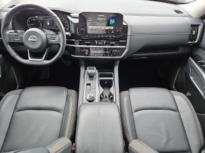 2023 Nissan Pathfinder SL 4WD
