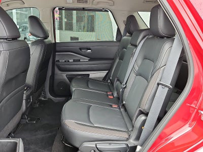 2023 Nissan Pathfinder SL 4WD