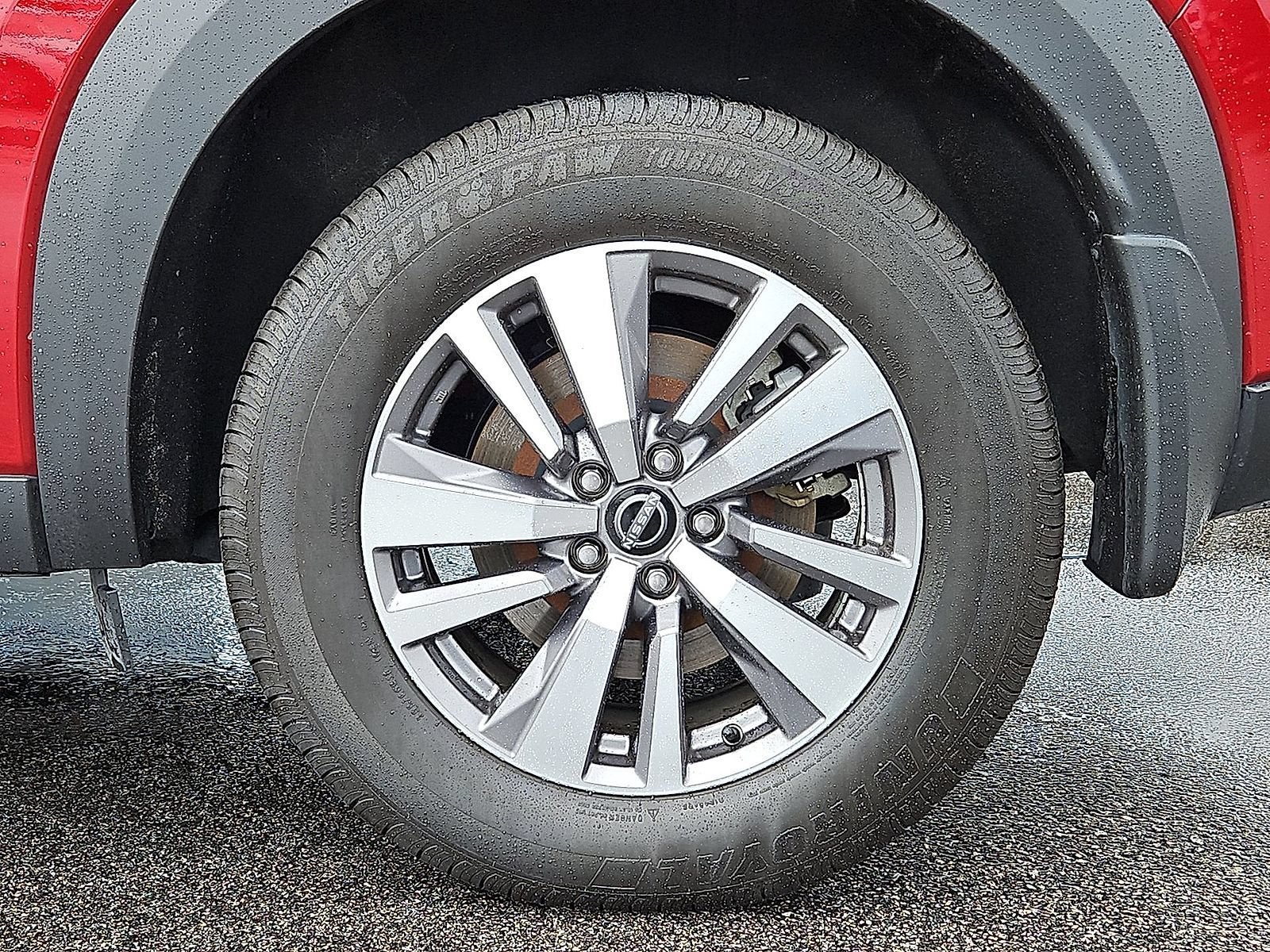 2023 Nissan Pathfinder SL 4WD
