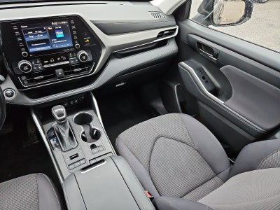 2021 Toyota Highlander LE