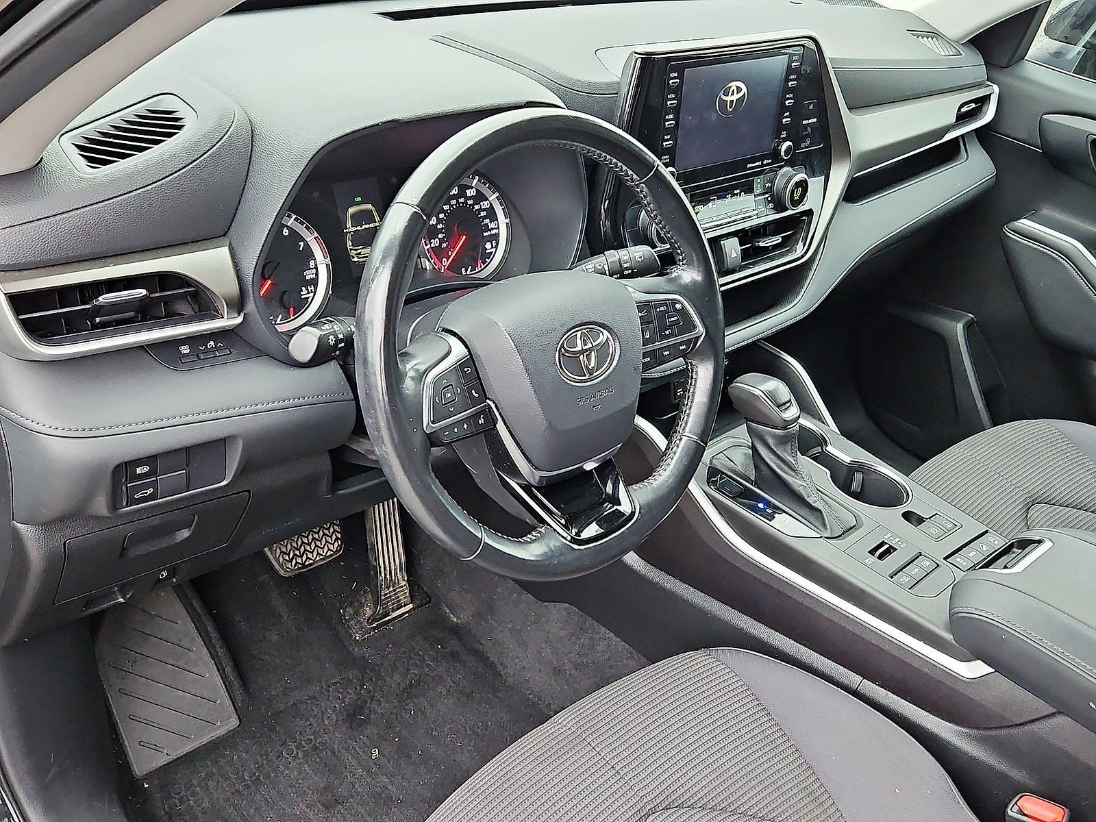 2021 Toyota Highlander LE