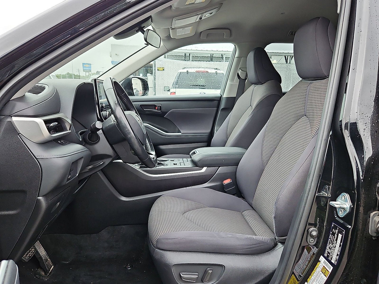 2021 Toyota Highlander LE