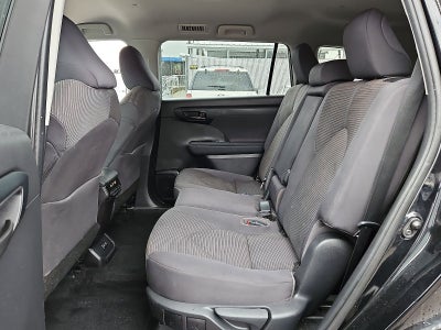 2021 Toyota Highlander LE