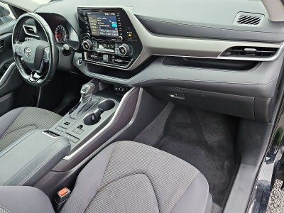 2021 Toyota Highlander LE