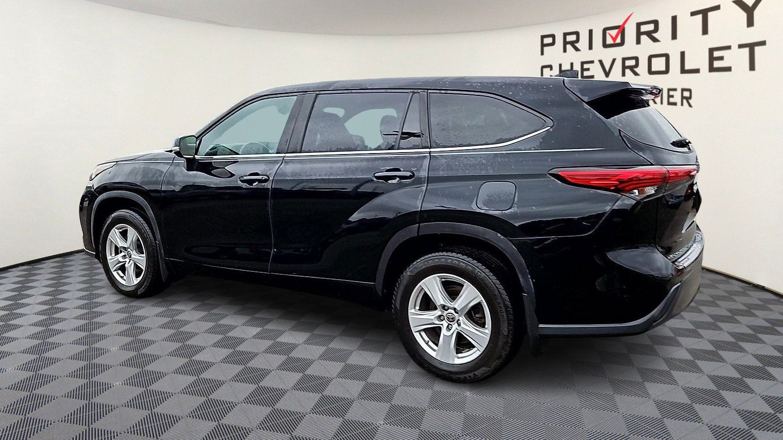 2021 Toyota Highlander LE