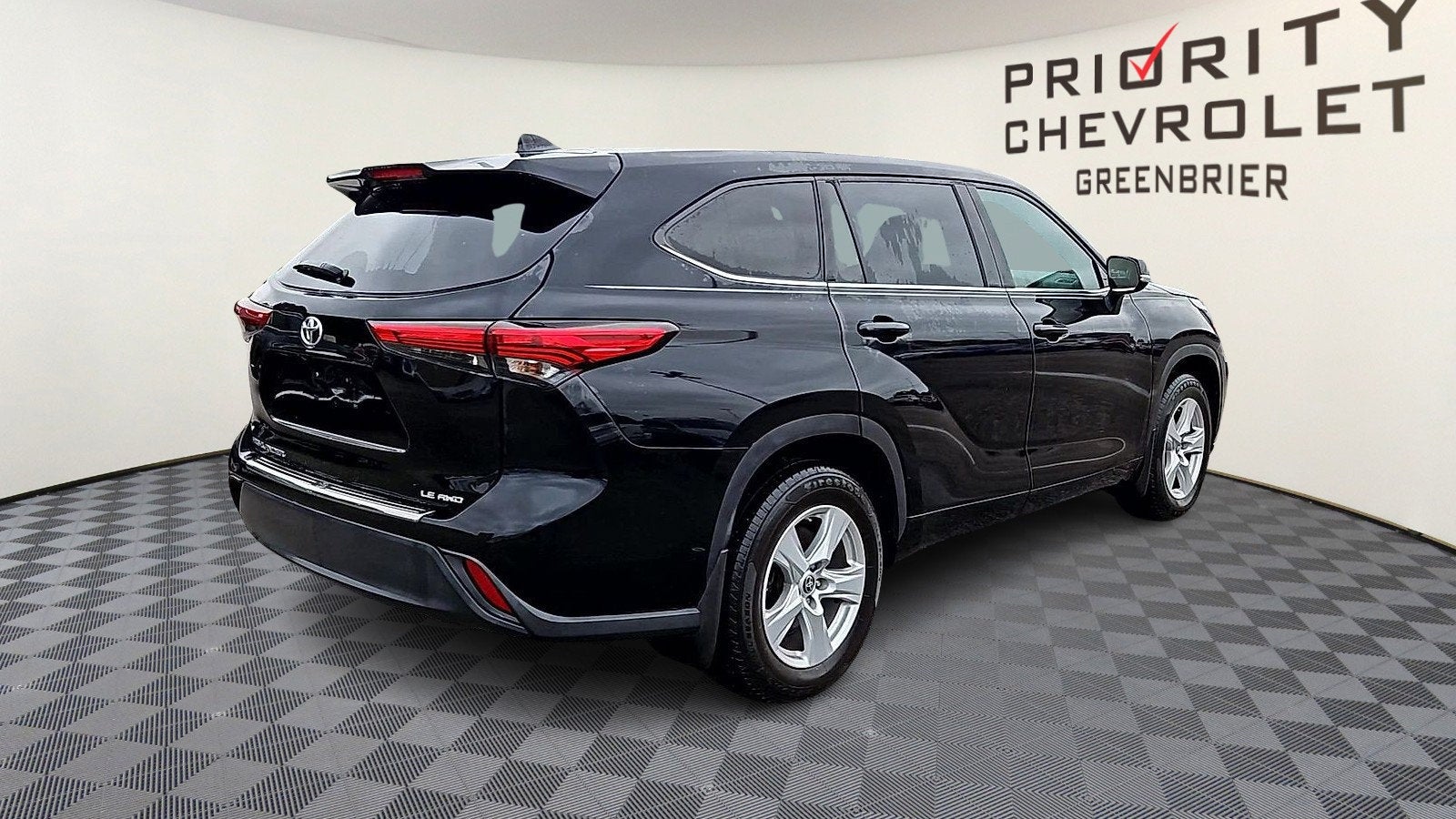 2021 Toyota Highlander LE