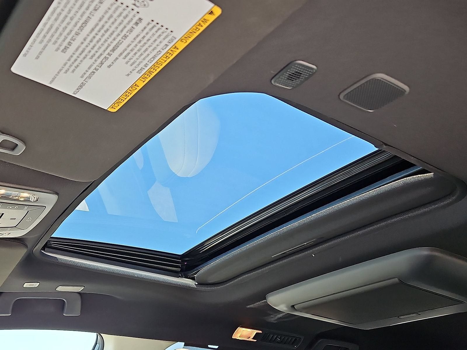 2025 Toyota Sienna Platinum