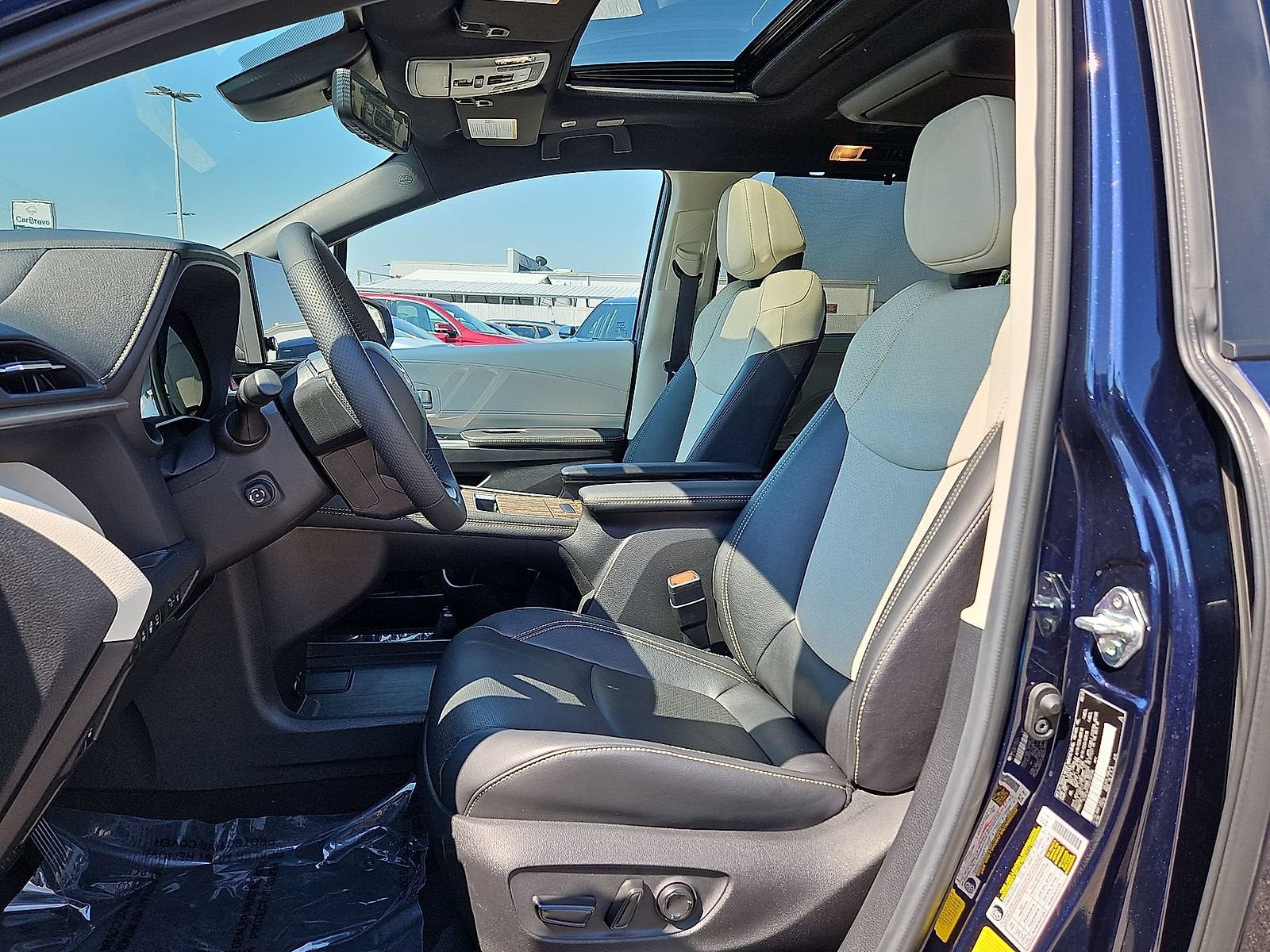 2025 Toyota Sienna Platinum