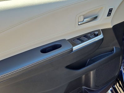 2025 Toyota Sienna Platinum