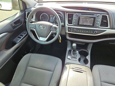 2017 Toyota Highlander LE