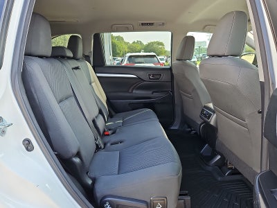 2017 Toyota Highlander LE