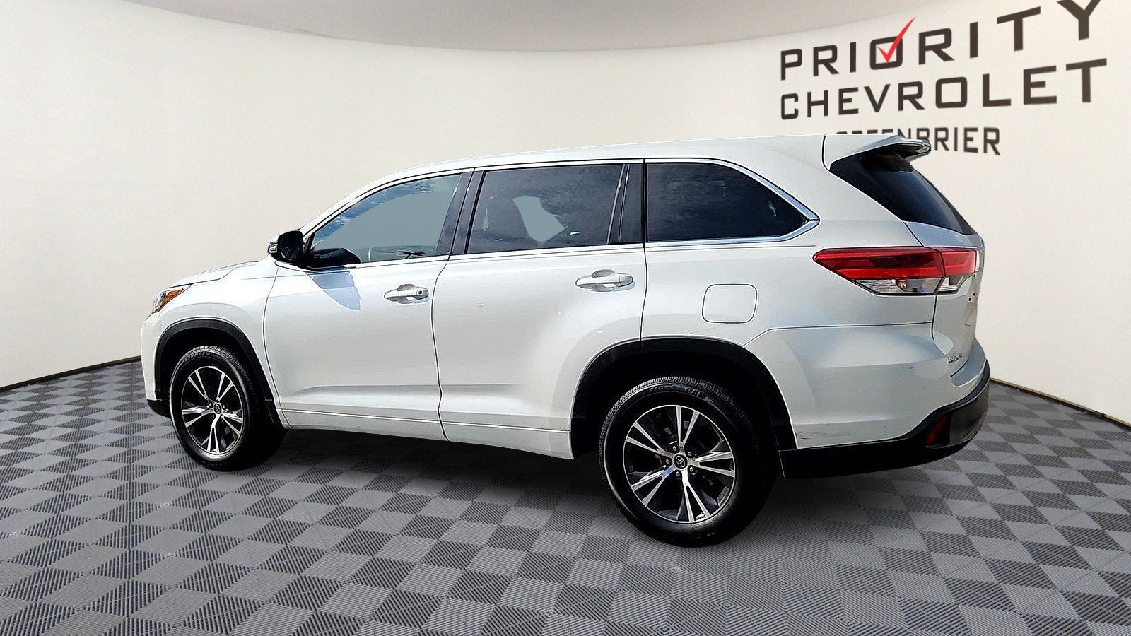 2017 Toyota Highlander LE