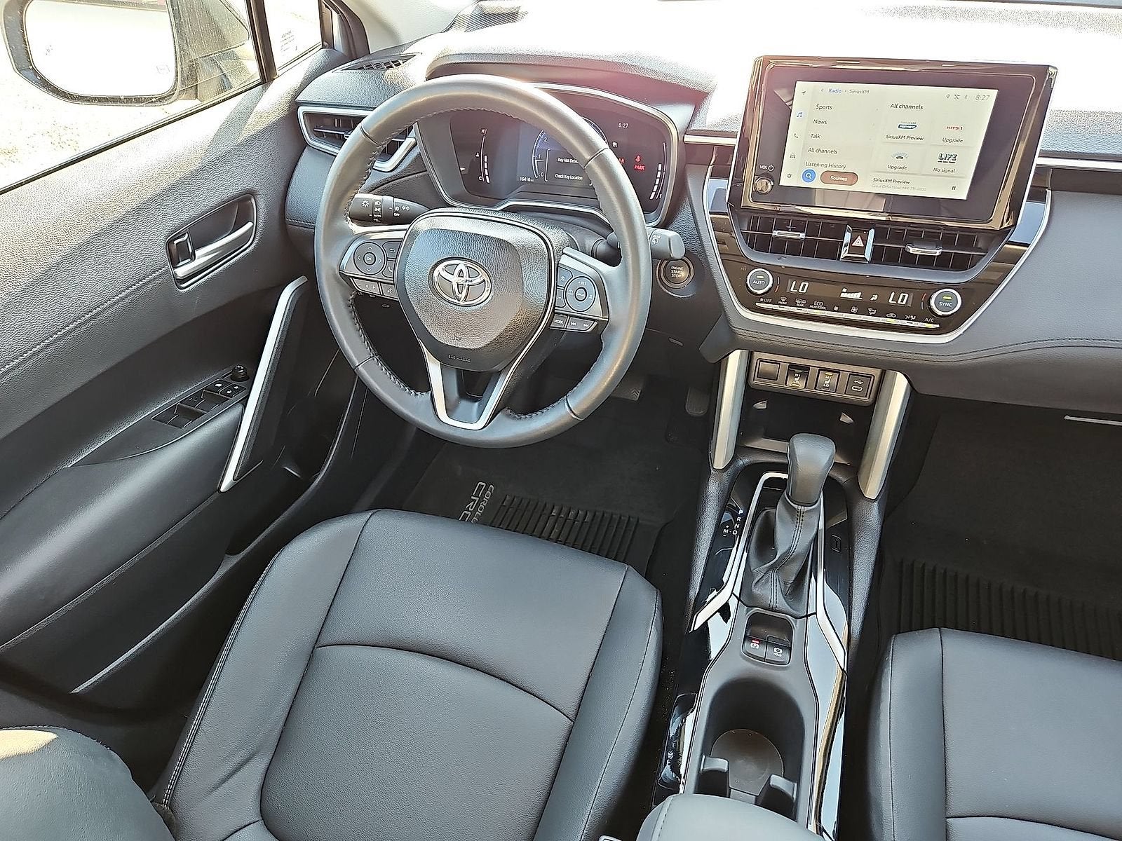 2025 Toyota Corolla Cross XLE