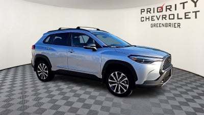 2025 Toyota Corolla Cross XLE