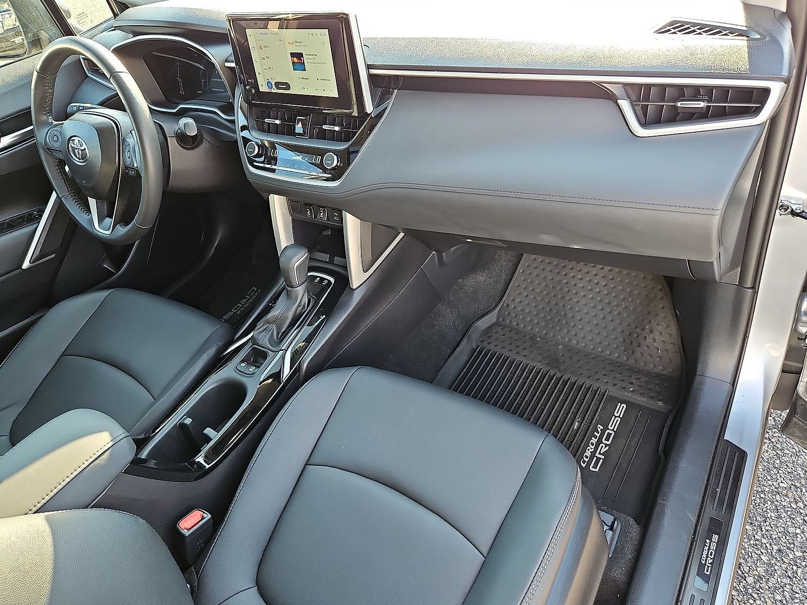 2025 Toyota Corolla Cross XLE