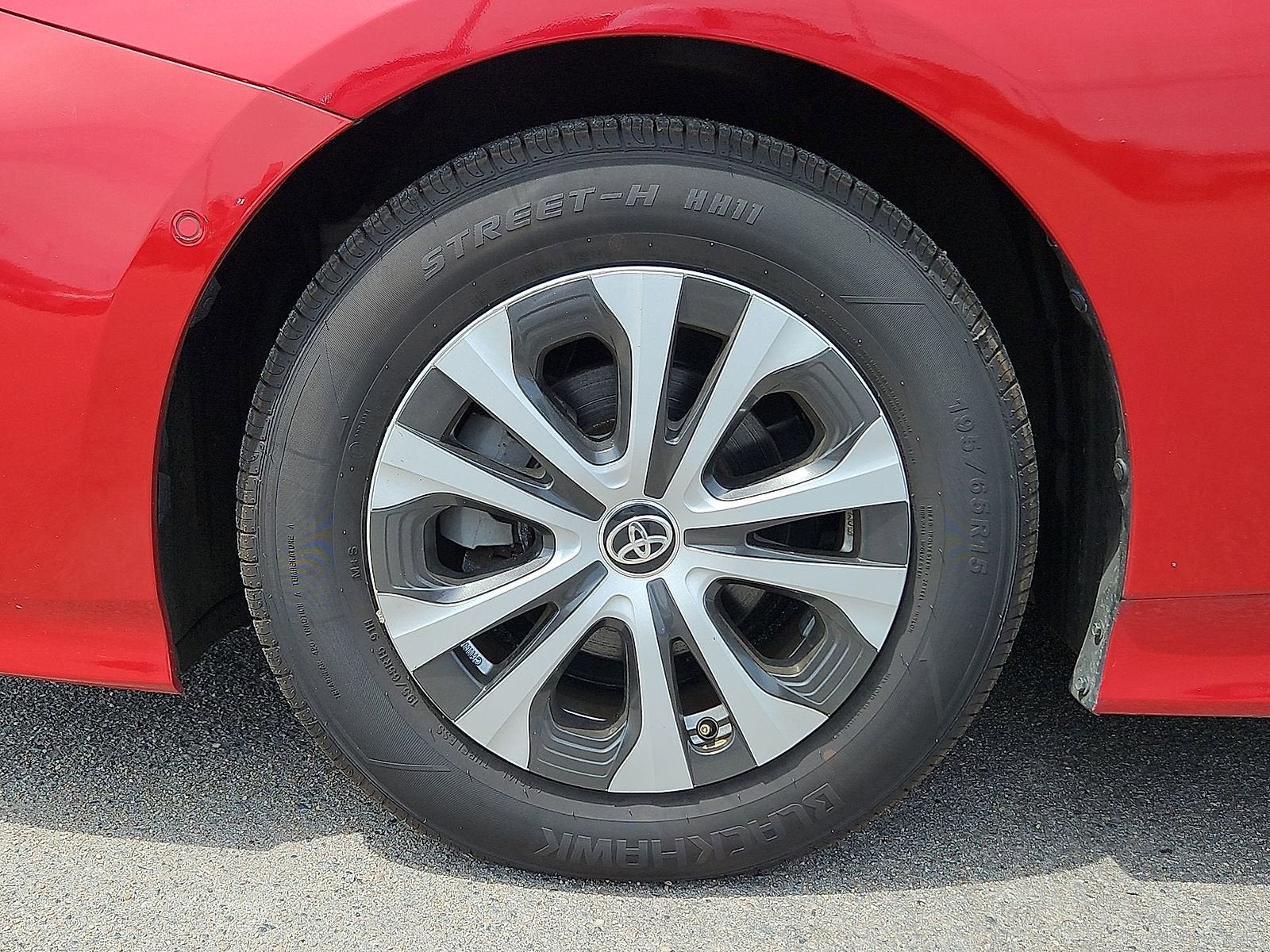 2022 Toyota Prius LE AWD-e
