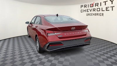 2024 Hyundai Elantra SE