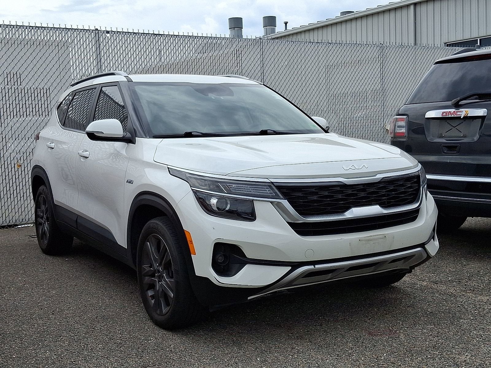 2023 Kia Seltos S