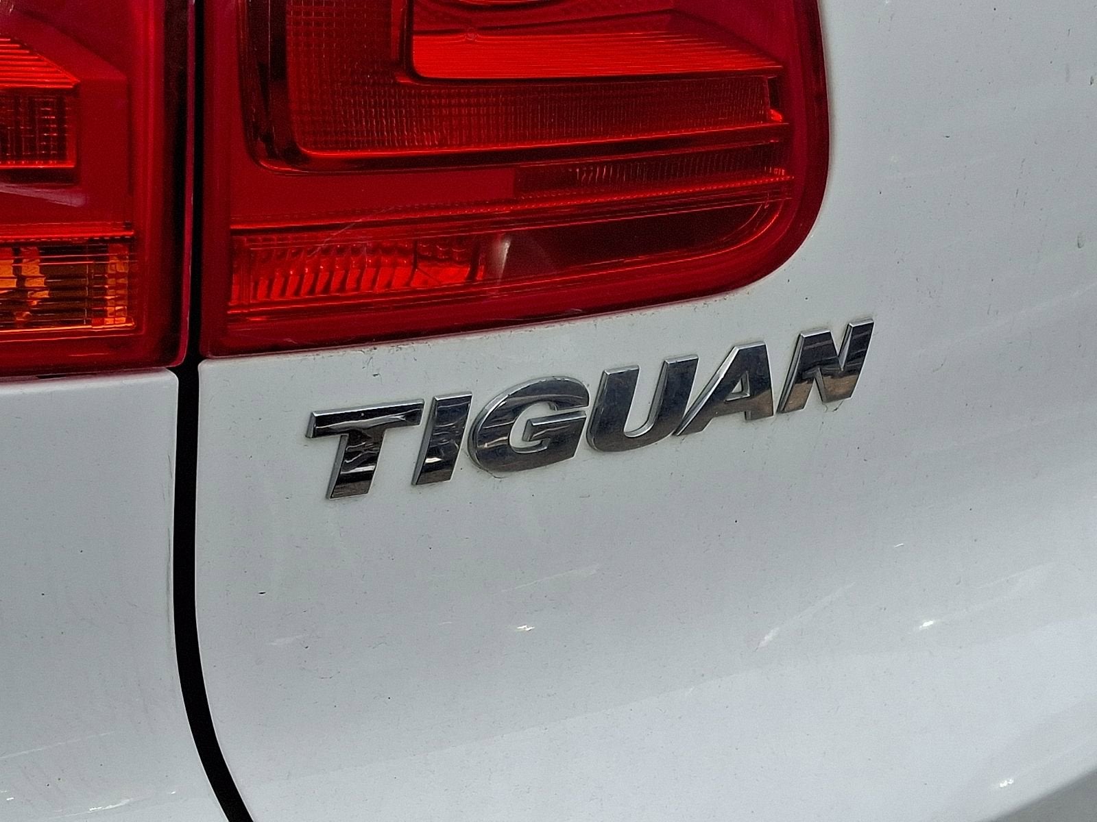 2017 Volkswagen Tiguan 2.0T Sport