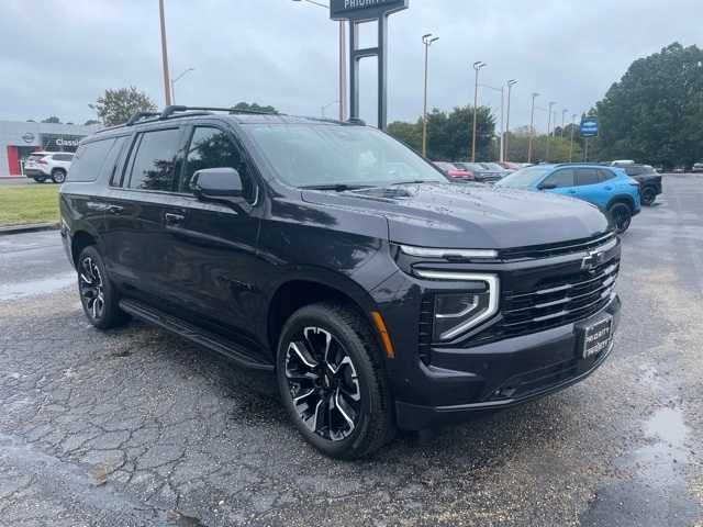 2025 Chevrolet Suburban RST