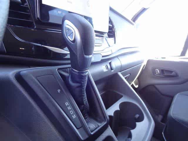 2023 Ford Transit Passenger Wagon XLT