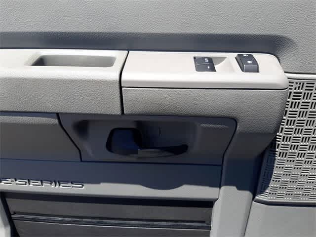 2025 Ford E-Series Cutaway E-350 SRW