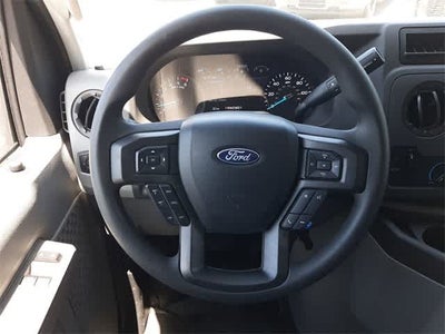 2025 Ford E-Series Cutaway E-350 SRW