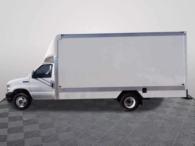 2024 Ford E-Series Cutaway E-450 DRW