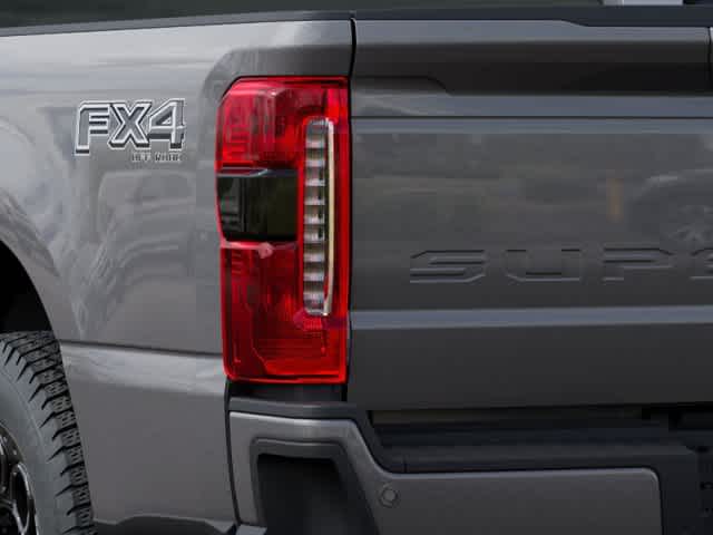 2027 Ford Super Duty F-250 SRW F-250® Lariat®