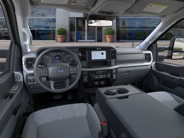 2026 Ford Super Duty F-350 SRW F-350® XLT