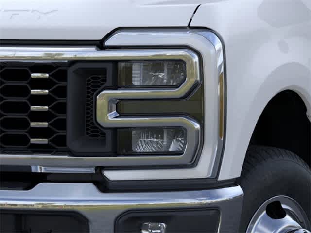 2025 Ford Super Duty F-350 DRW LARIAT