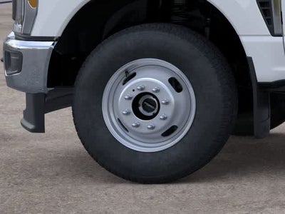2026 Ford Super Duty F-350 DRW Pickup XL