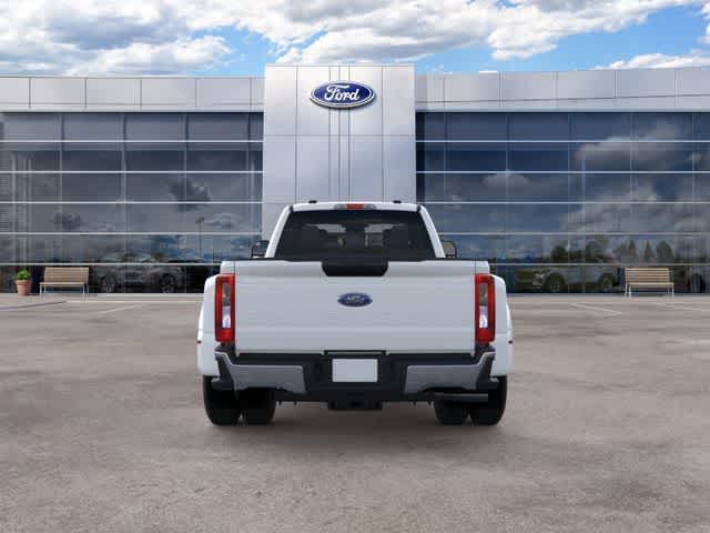 2026 Ford Super Duty F-350 DRW Pickup XL