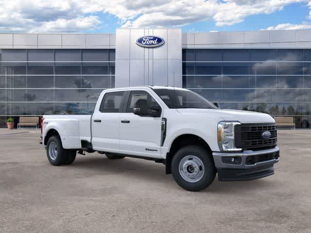 2026 Ford Super Duty F-350 DRW Pickup XL