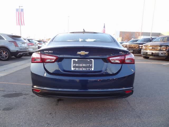 2022 Chevrolet Malibu LT w/1LT